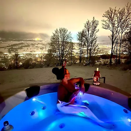 Zako Glamp & Jacuzzi * Ząb