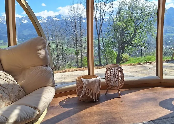 Zako Glamp & Jacuzzi